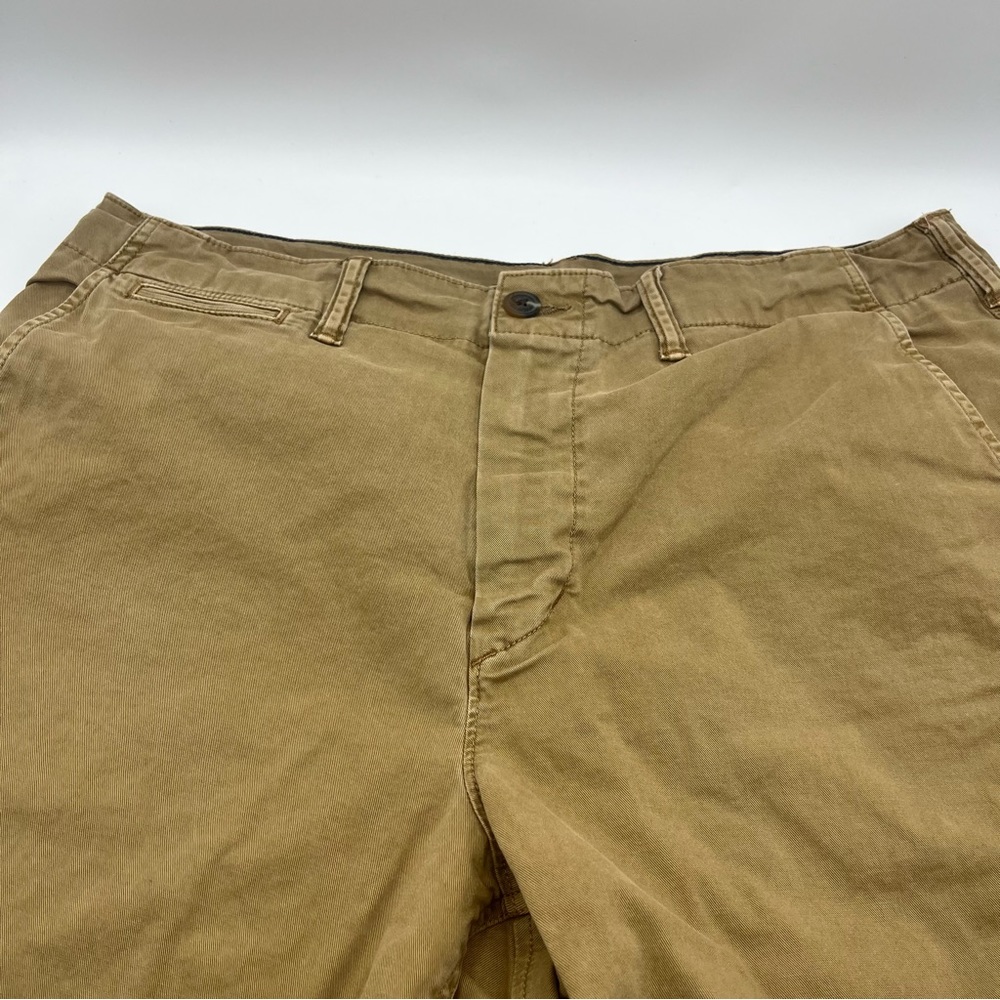 American Eagle Next Level Flex Chino Shorts Men's Size 34 Beige Cotton Blend.